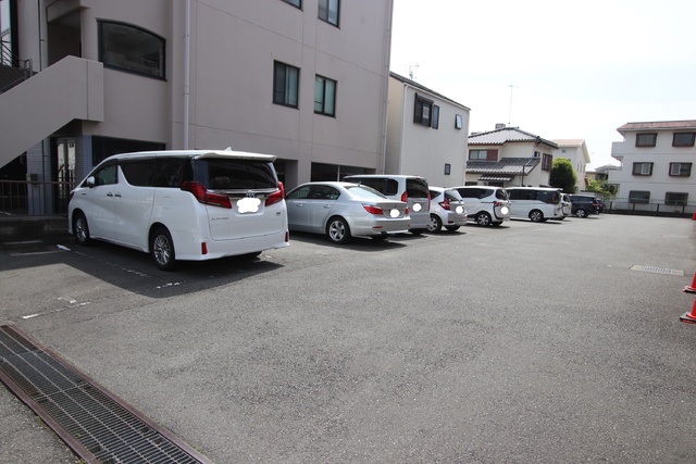 駐車場　駐車場（空き要確認）