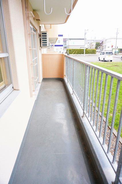バルコニー　バルコニー