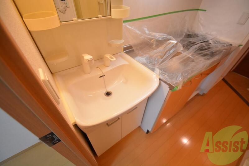 洗面設備　シンプルな洗面所です。