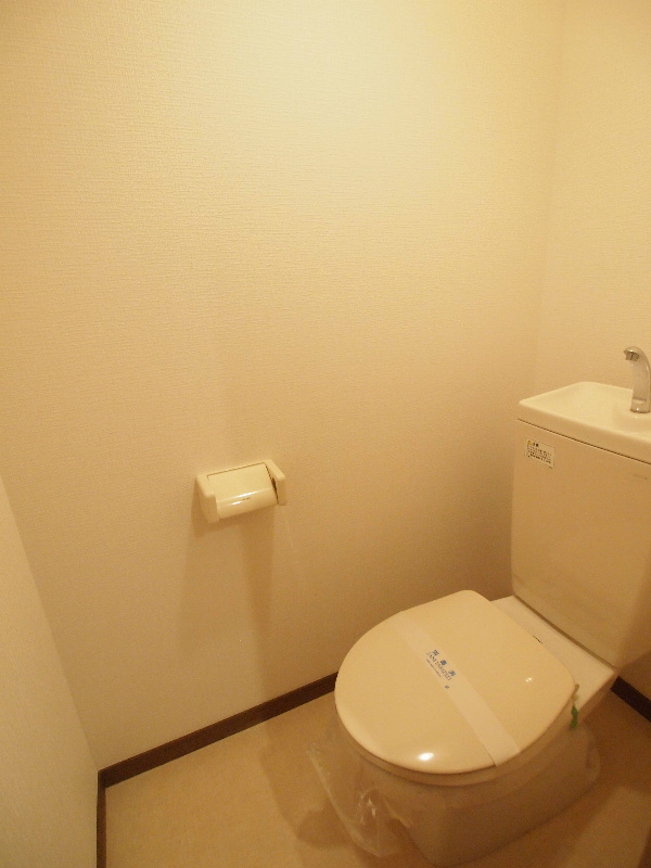 トイレ　別部屋写真