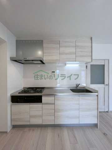 キッチン　※参考写真です。同じ間取りの別部屋になります。