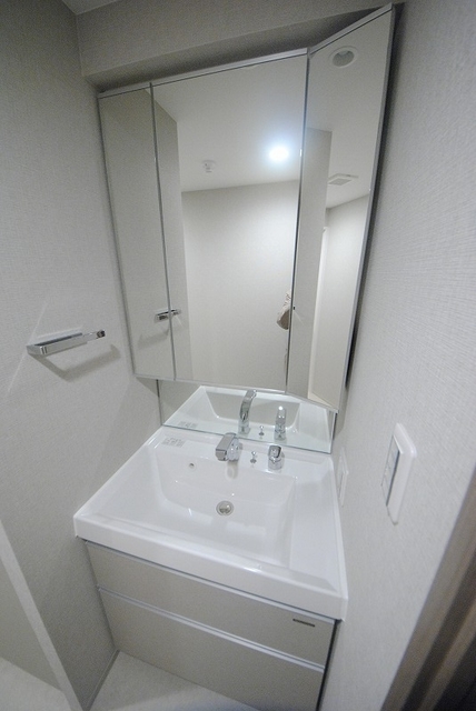 洗面設備　写真は４０３号室