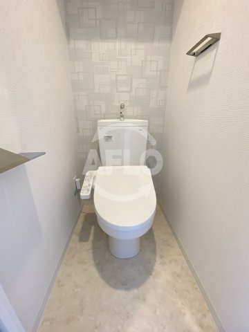 トイレ　エスリード大阪フェリス　トイレ