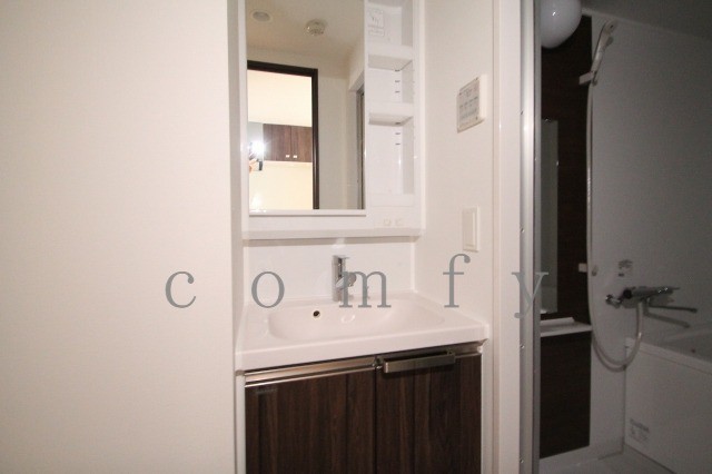 洗面設備　独立洗面台