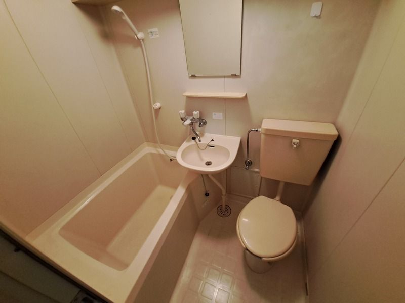 バス・シャワールーム