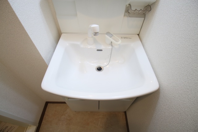 洗面設備　※別室の参考写真の為、現況優先です。