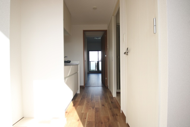 玄関　※別室の参考写真の為、現況優先です。