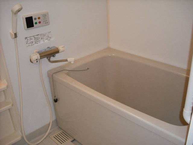 バス・シャワールーム　ゆったり過ごせるお風呂です