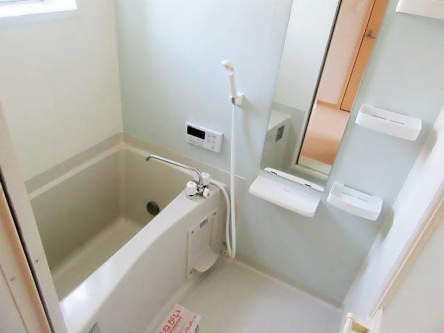 バス・シャワールーム　綺麗な浴室です