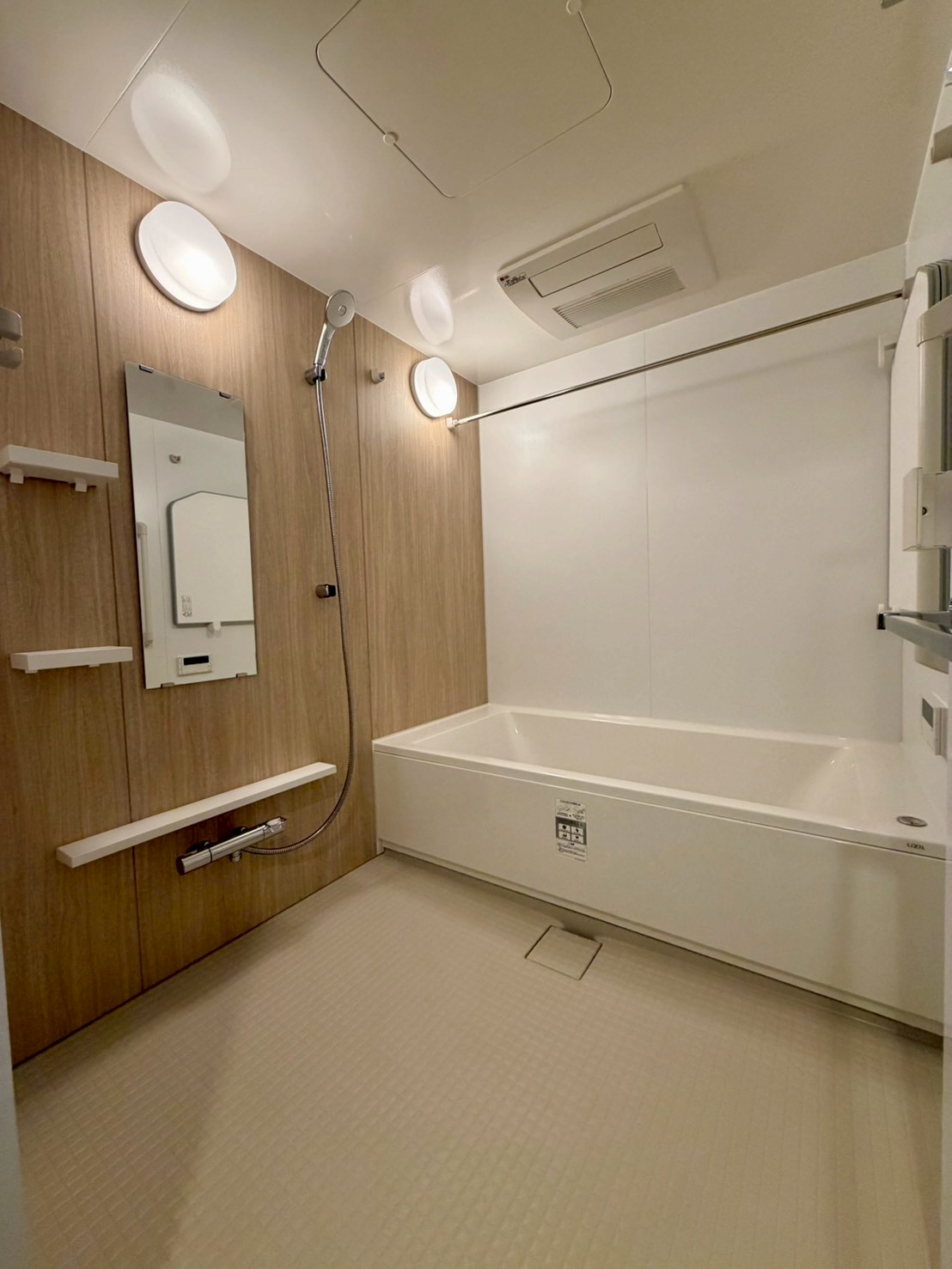 バス・シャワールーム