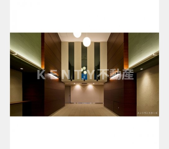 エントランス　ゆとりのあるエントランスです