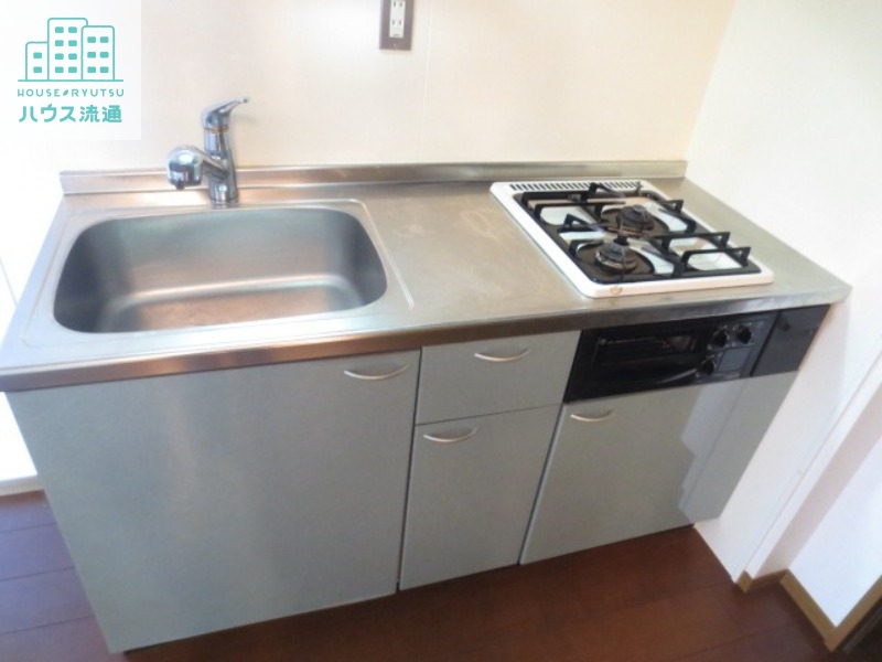 キッチン　※別号室写真使用