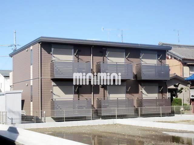 建物外観　２階建ての外観