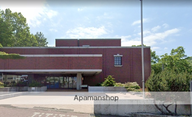 図書館　小樽図書館（図書館）まで295m