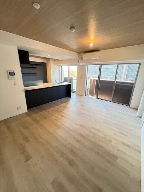 居室・リビング　ゆったりとした居間です