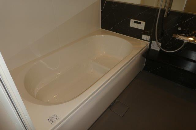 バス・シャワールーム　一坪風呂