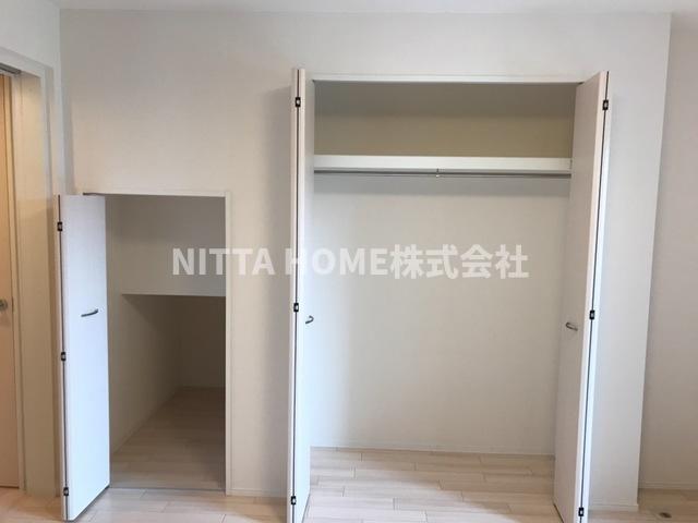 収納　クローゼットに階段下収納が付いています(*^^)v