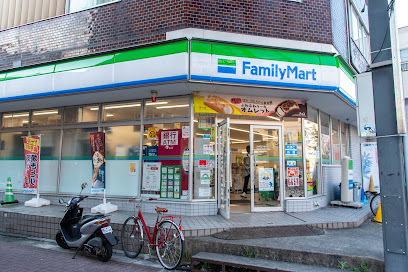 コンビニ　ファミリーマート江東北砂五丁目店（コンビニ）まで203m