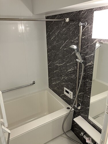 バス・シャワールーム　浴室