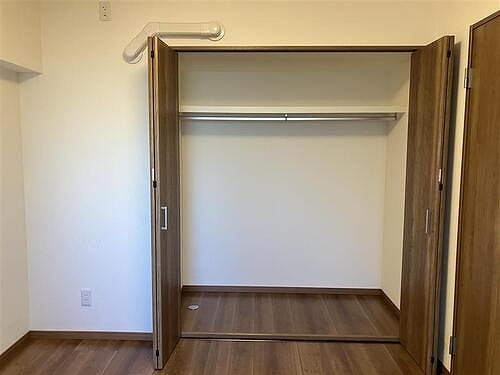 その他設備　洋室５．５帖・クロゼット