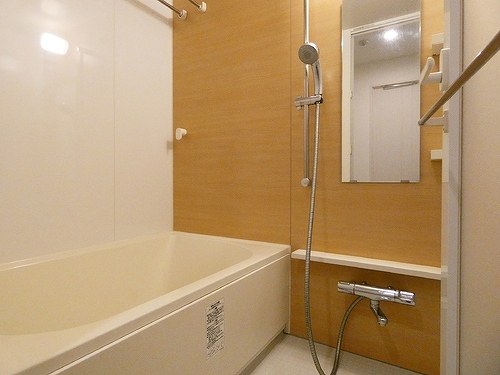 バス・シャワールーム　浴室