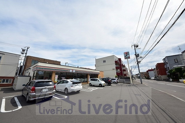 コンビニ　セブンイレブン札幌美園5条店（コンビニ）まで261m