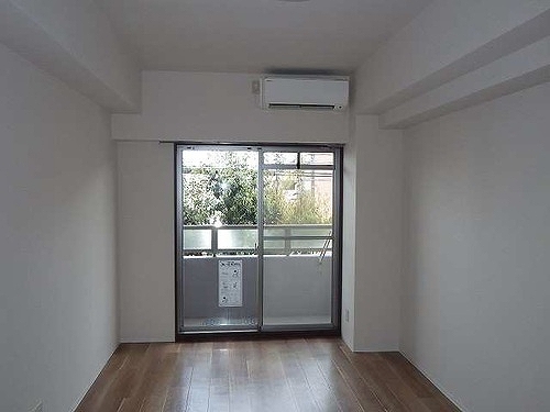 居室・リビング　洋室　※同タイプの部屋のお写真です