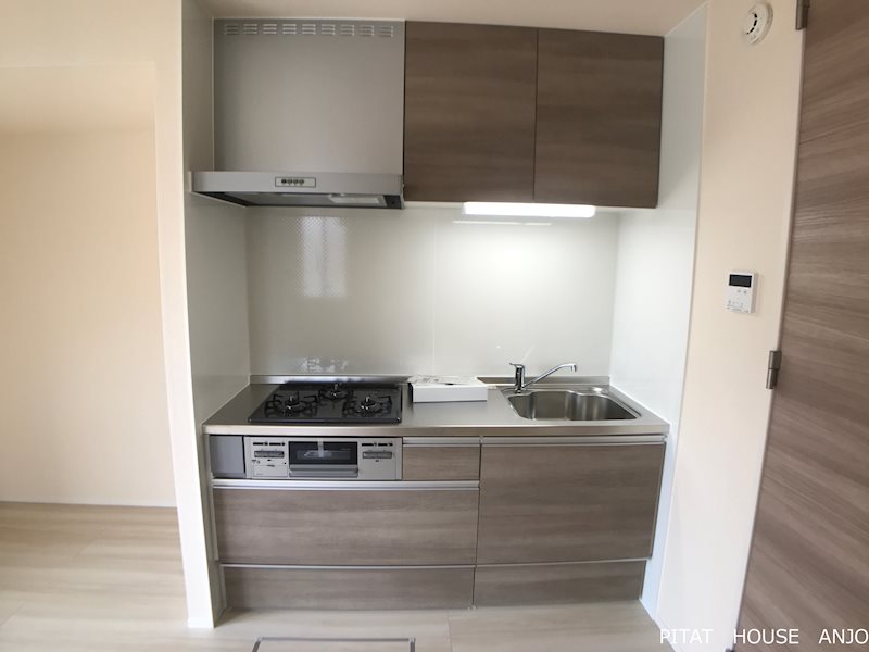 キッチン　同物件別部屋