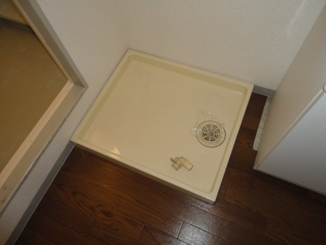 その他設備　洗濯機置場