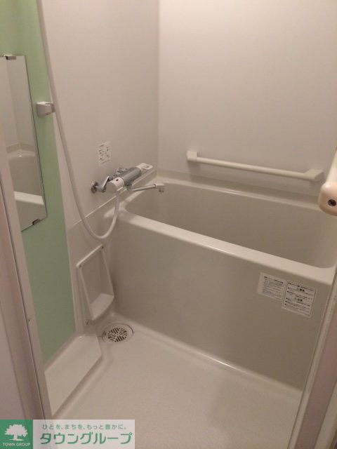 バス・シャワールーム　清潔感のあるバス