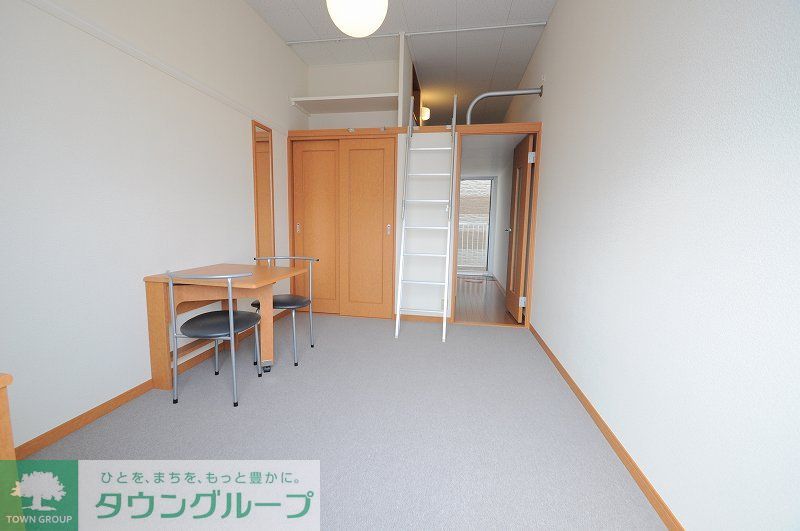 居室・リビング　同タイプの間取り撮影につき実際の物件とは異なる場合があります