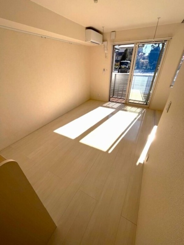 居室・リビング　図面と現状に相違がある場合には現状を優先