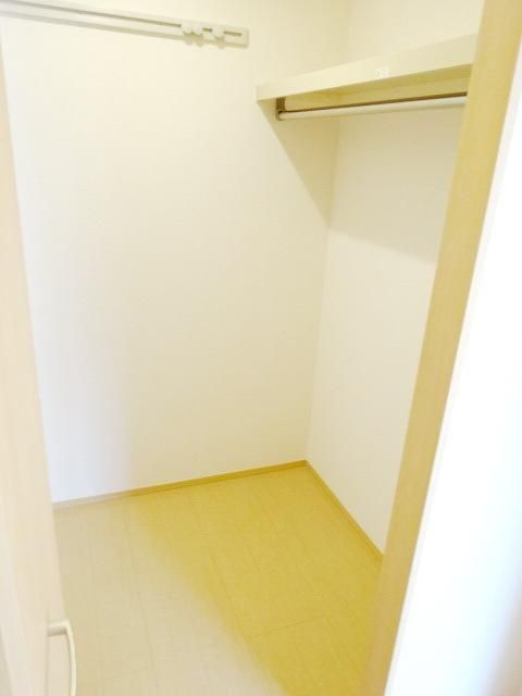 収納　ウォークインクローゼット