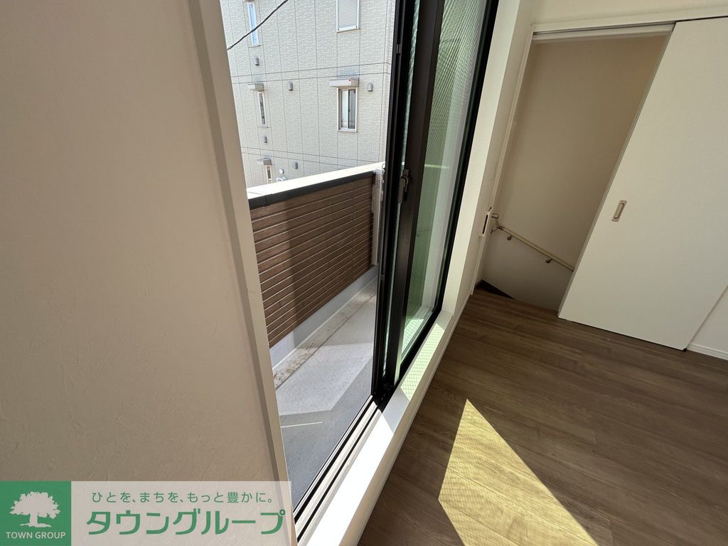 バルコニー　バルコニー