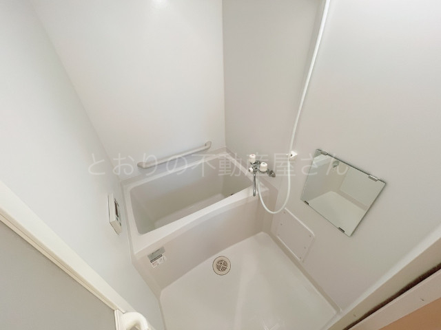 バス・シャワールーム　バスルーム