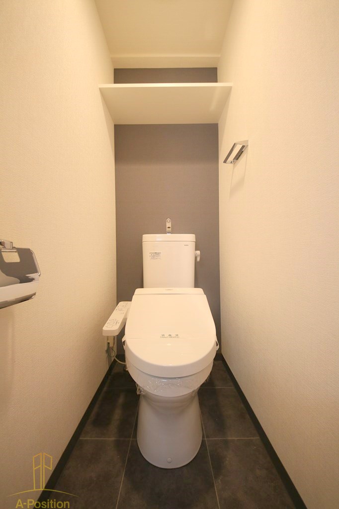 トイレ　エスリード京橋WEST