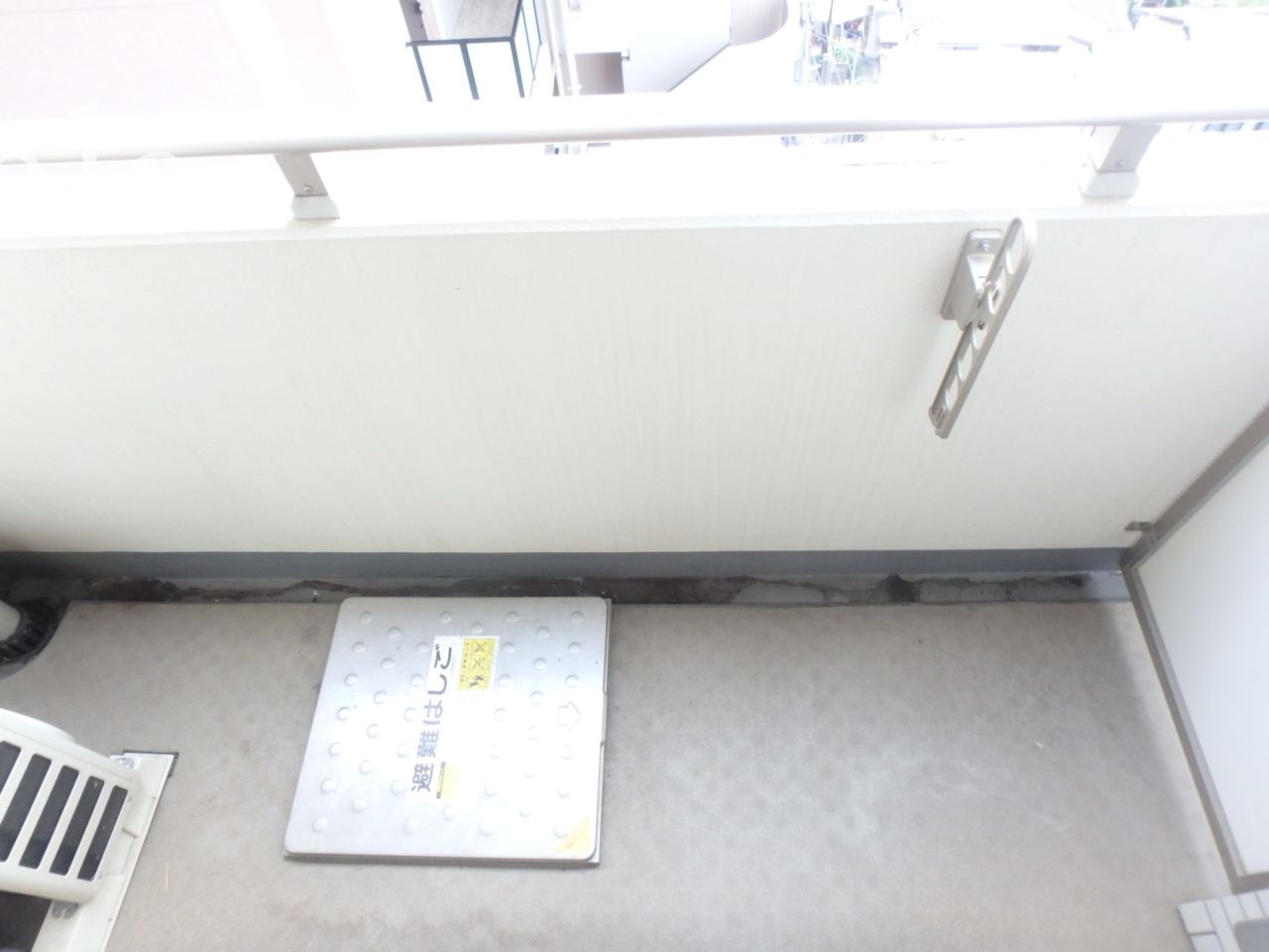 バルコニー　※別部屋の参考写真です。