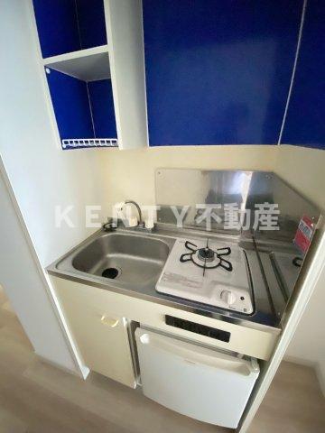 キッチン　コンパクトなキッチンで掃除もラクラク