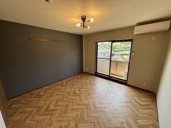 居室・リビング　※別号室のお写真です