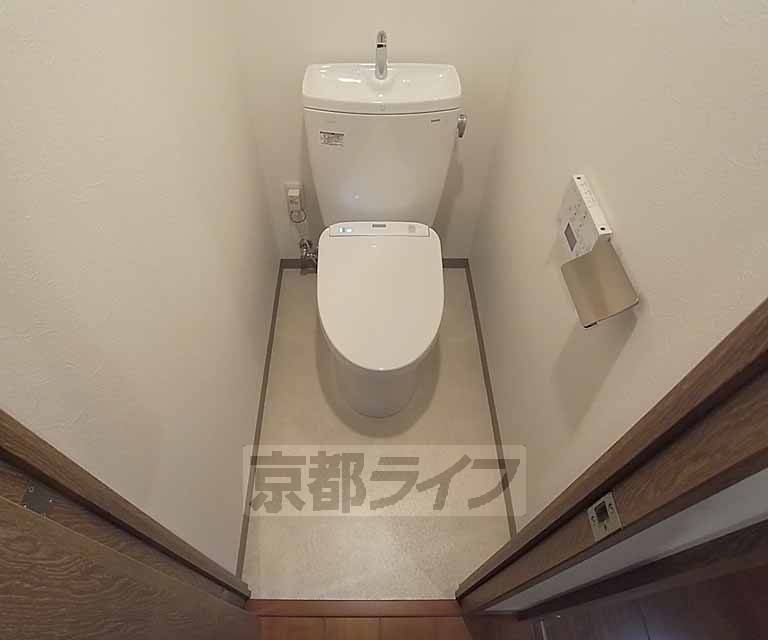 トイレ　清潔感のある洋式トイレ。