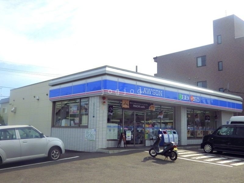コンビニ　ローソン札幌清田3条店（コンビニ）まで311m