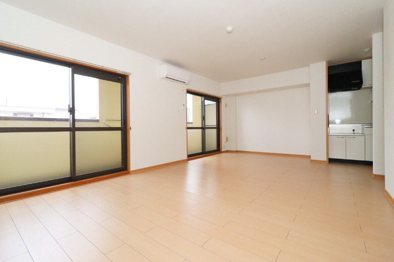 居室・リビング　図面と現状に相違がある場合には現状を優先