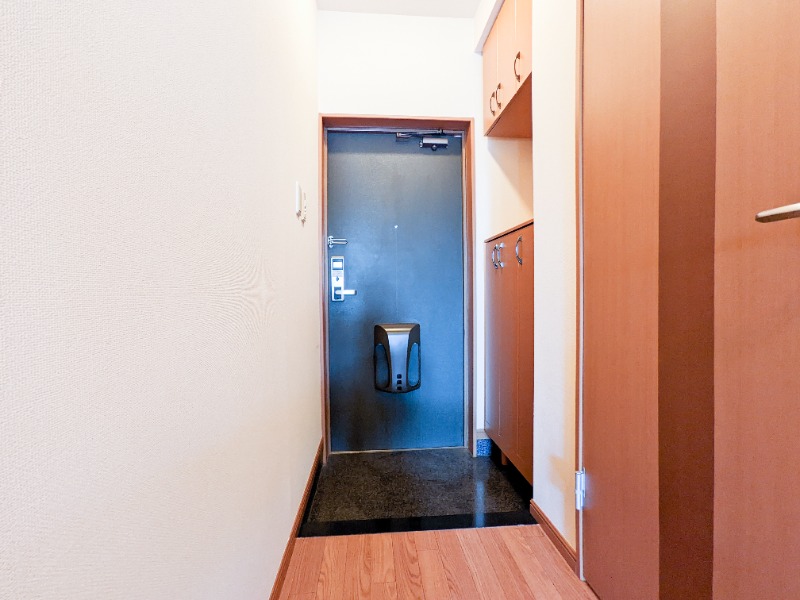 玄関　図面と現状に相違がある場合には現状を優先