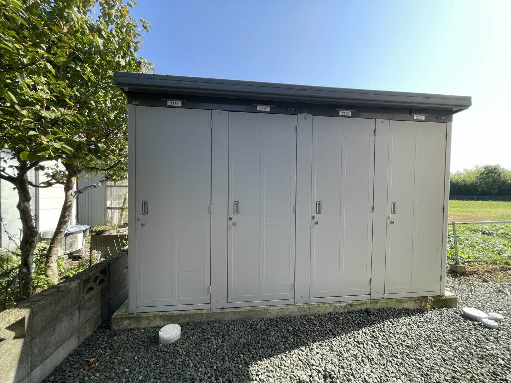 建物外観　ストッカー