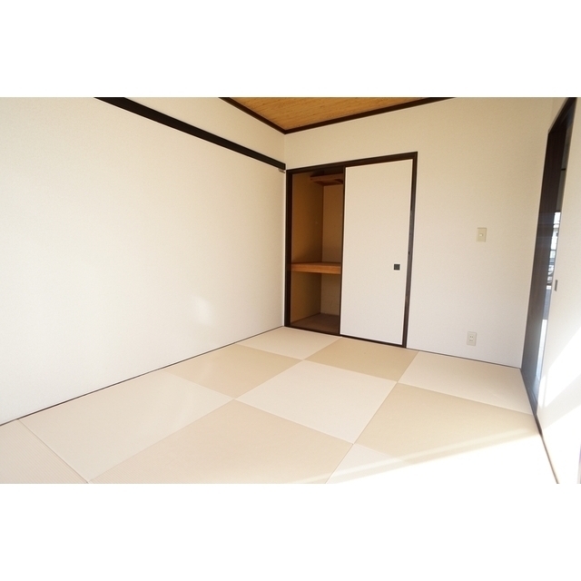 収納　モダン畳の色はグリーンに変更となります