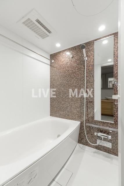 バス・シャワールーム　※別部屋参考写真使用