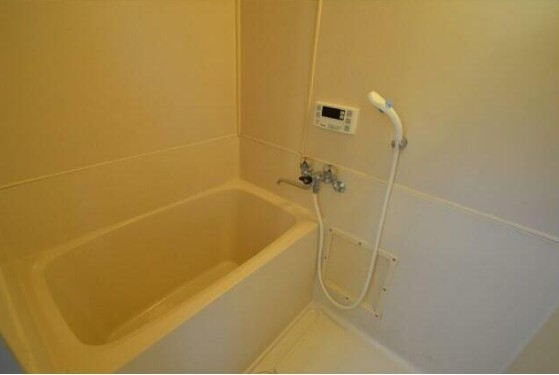 バス・シャワールーム　【参考】同間取・別号室です
