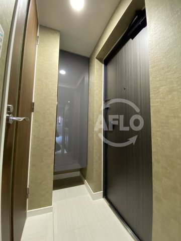 玄関　ファーストフィオーレ東梅田　玄関