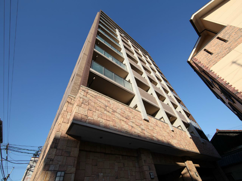 建物外観　外観　オートロック　防犯カメラ　宅配BOX