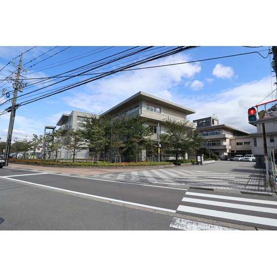 小学校　鵜坂小学校（小学校）まで550m